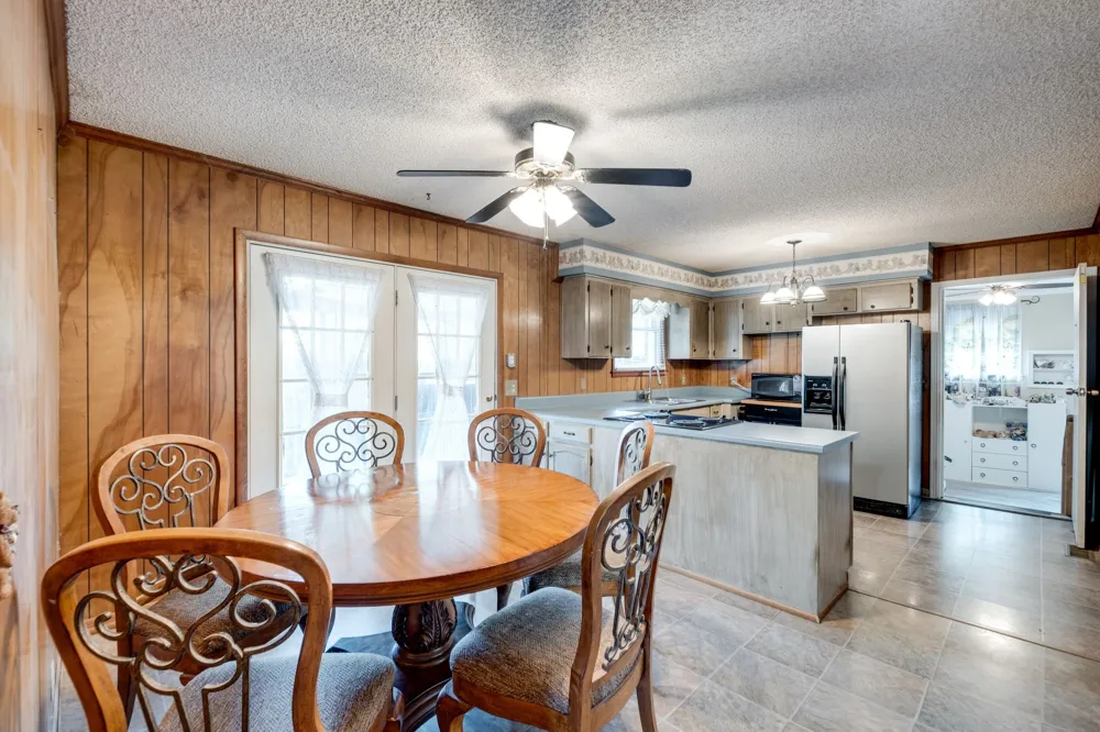 7183 Sugar Camp Dr Greenbrier, TN 37073