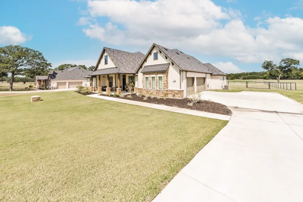 171 Rio Rancho Drive Decatur, TX 76234