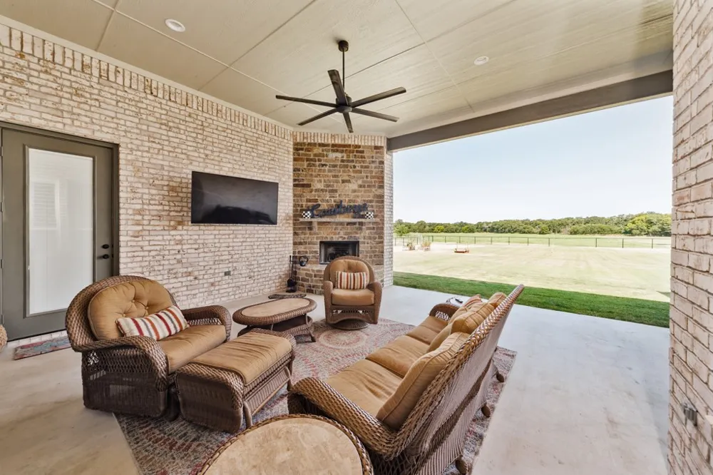 171 Rio Rancho Drive Decatur, TX 76234