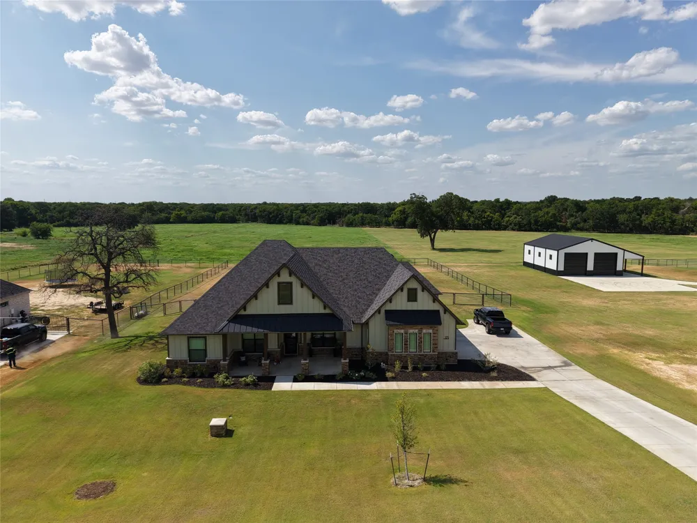 171 Rio Rancho Drive Decatur, TX 76234