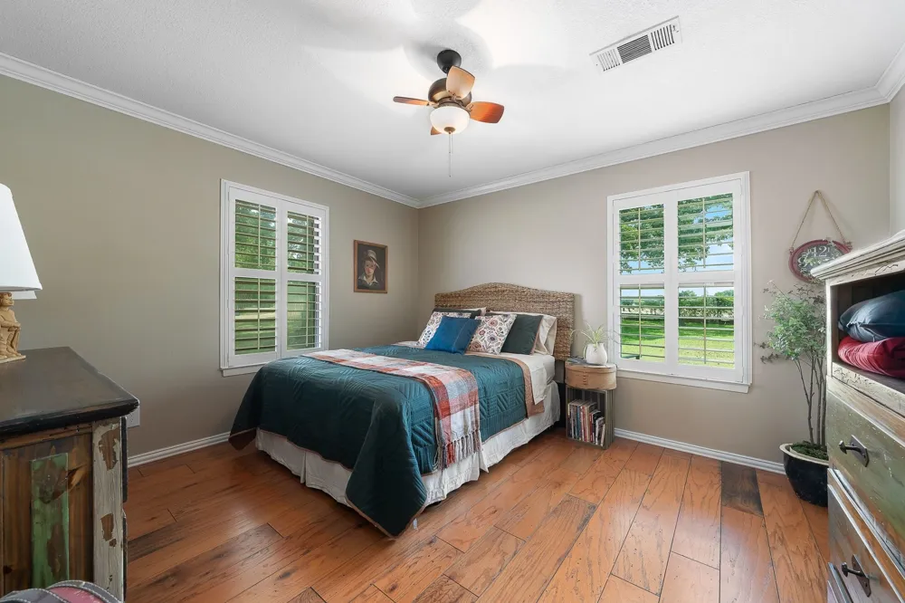 703 Robin Lane Argyle, TX 76226