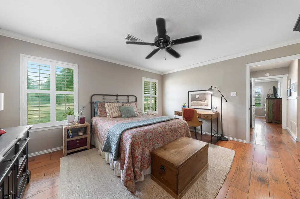 703 Robin Lane Argyle, TX 76226