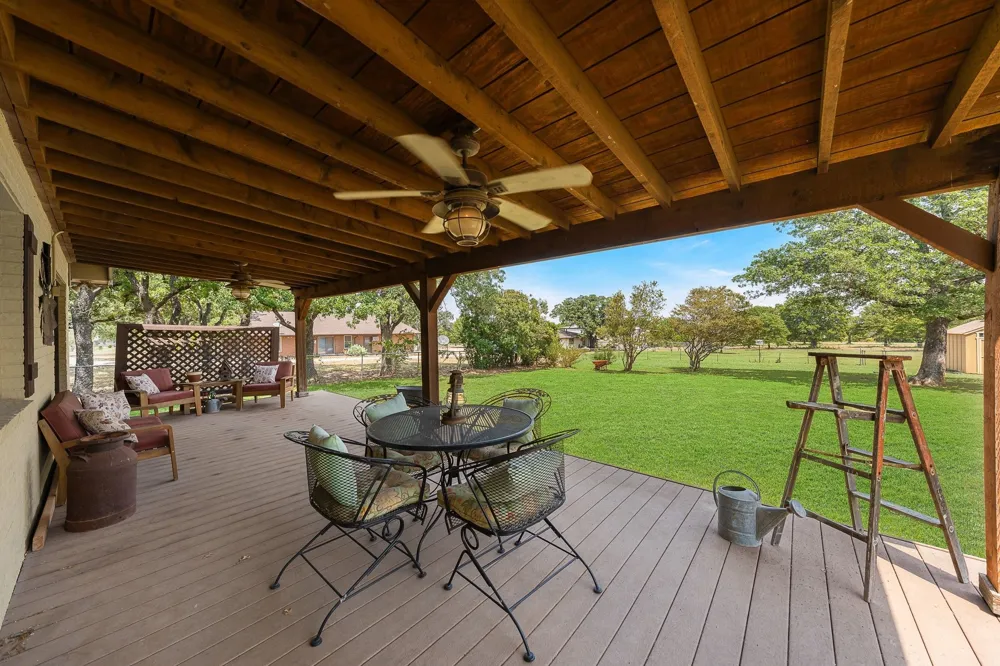 703 Robin Lane Argyle, TX 76226
