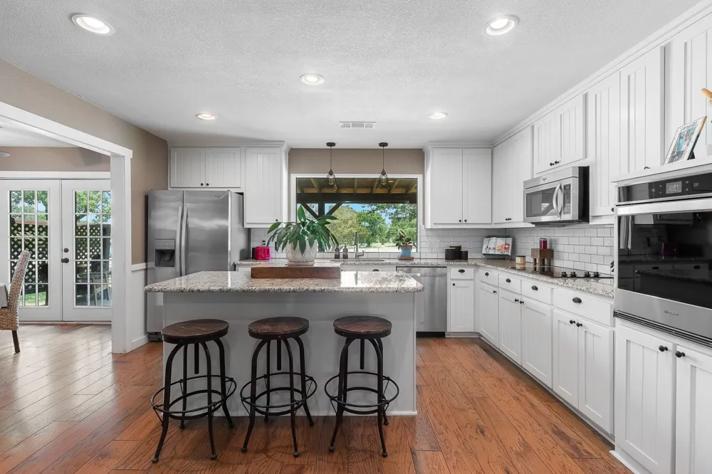703 Robin Lane Argyle, TX 76226