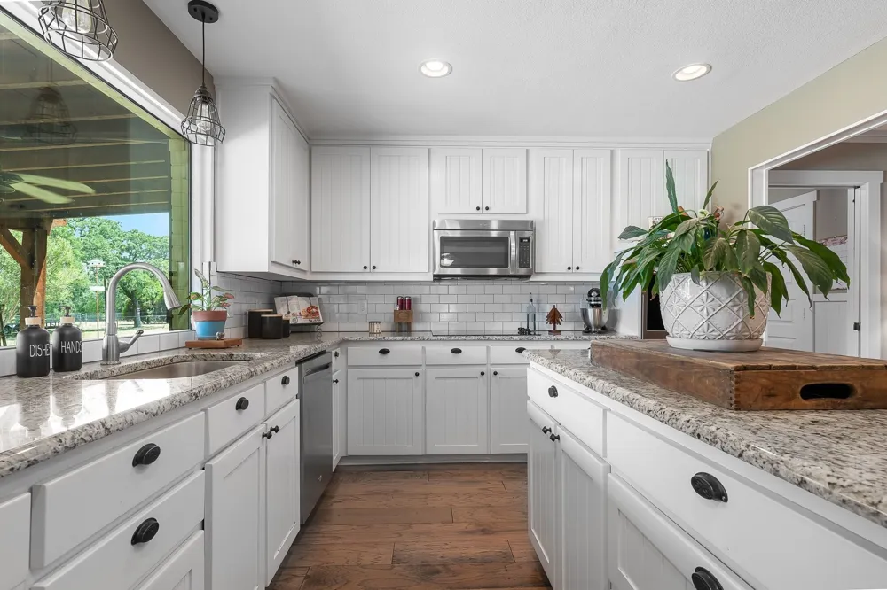703 Robin Lane Argyle, TX 76226