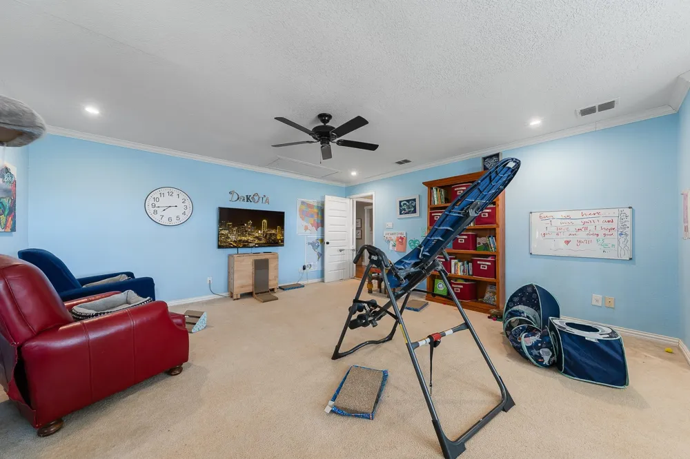703 Robin Lane Argyle, TX 76226
