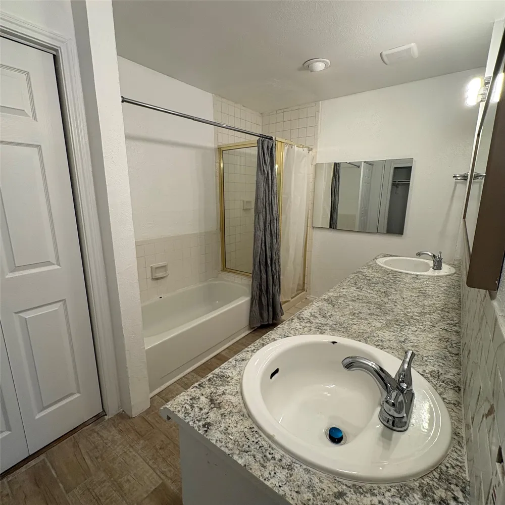 5913 Lake Hubbard Parkway #123 Garland, TX 75043
