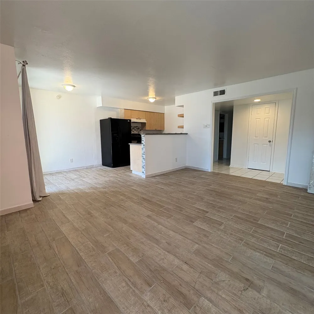 5913 Lake Hubbard Parkway #123 Garland, TX 75043