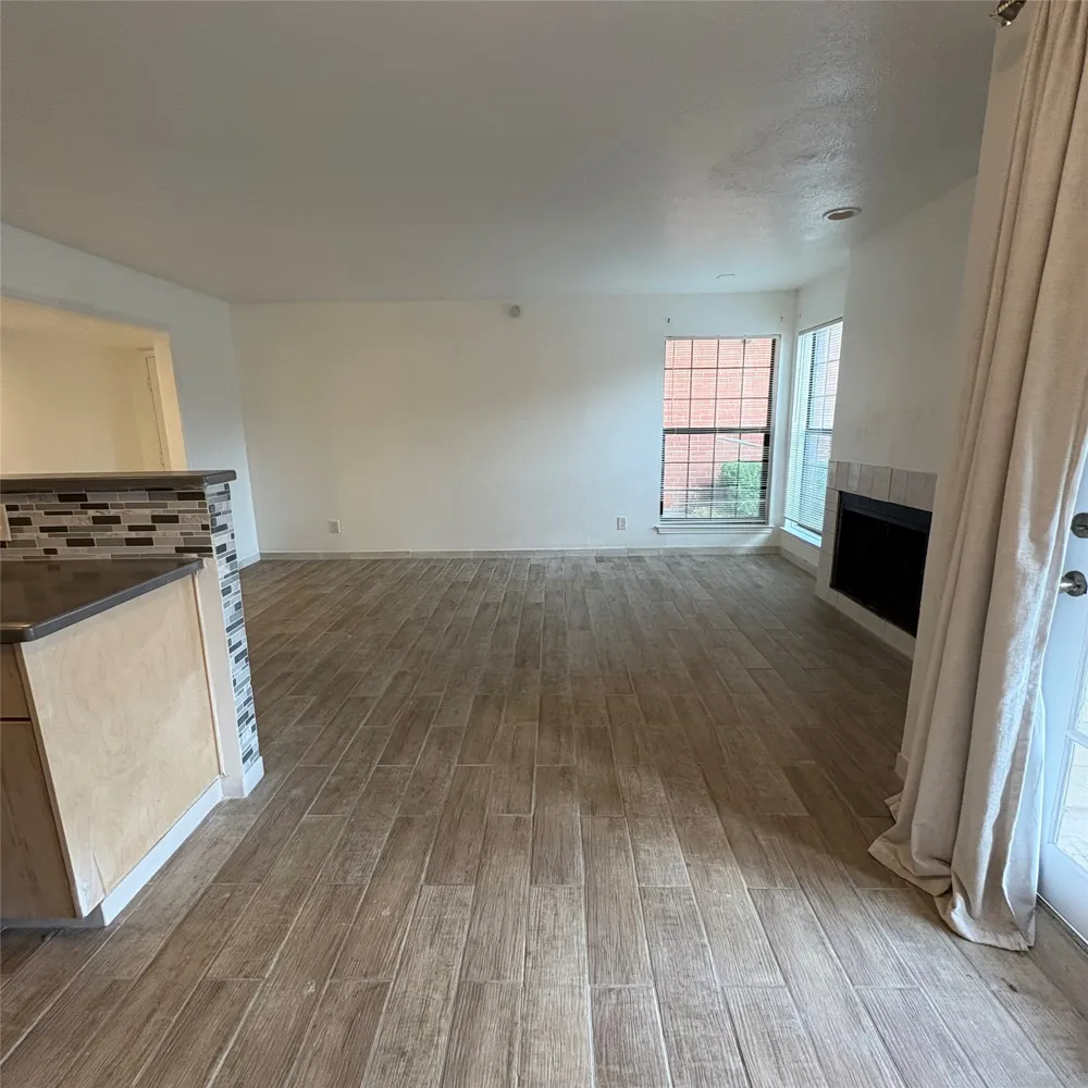 5913 Lake Hubbard Parkway #123 Garland, TX 75043