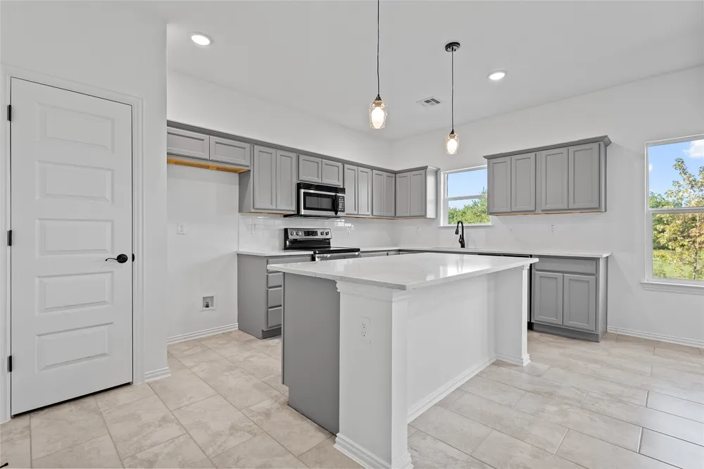 1901 Topaz Road Pryor, OK 74361