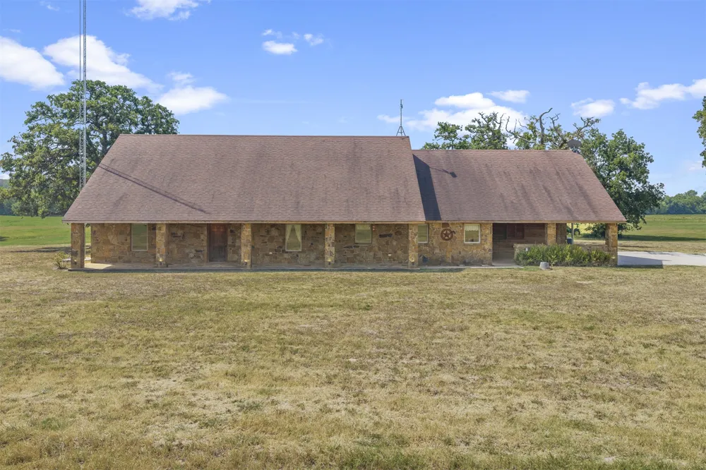 10500 S Greasy Bend Mannsville, OK 73447