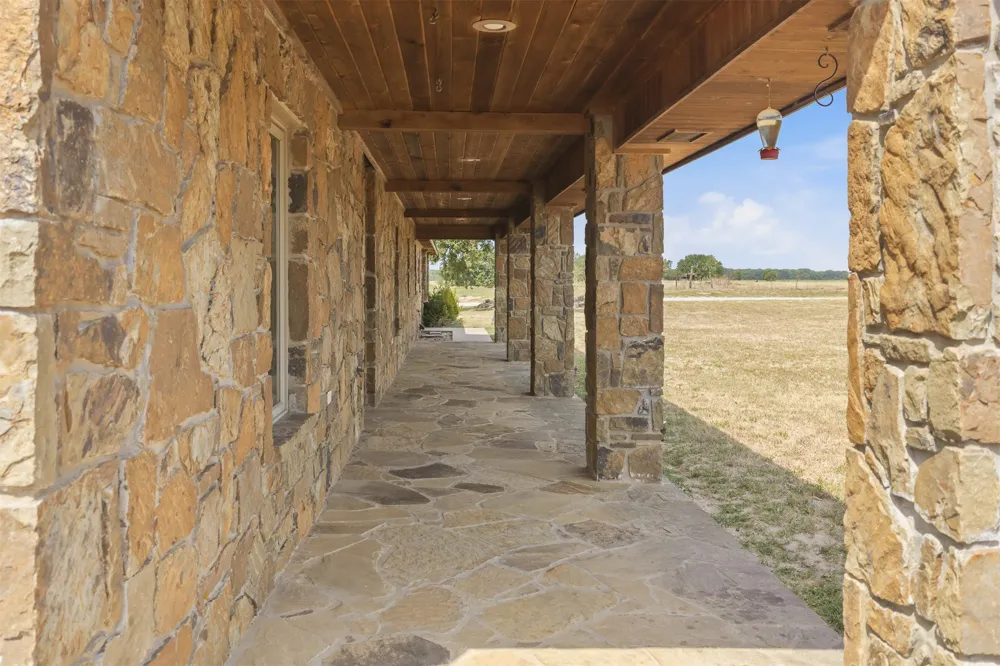 10500 S Greasy Bend Mannsville, OK 73447