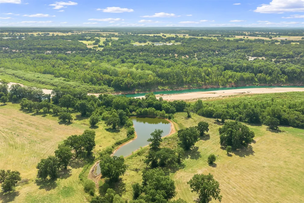 10500 S Greasy Bend Mannsville, OK 73447