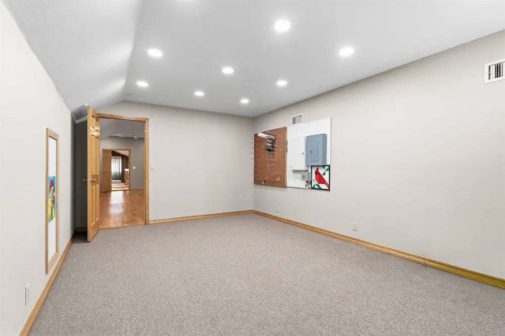 10500 S Greasy Bend Mannsville, OK 73447