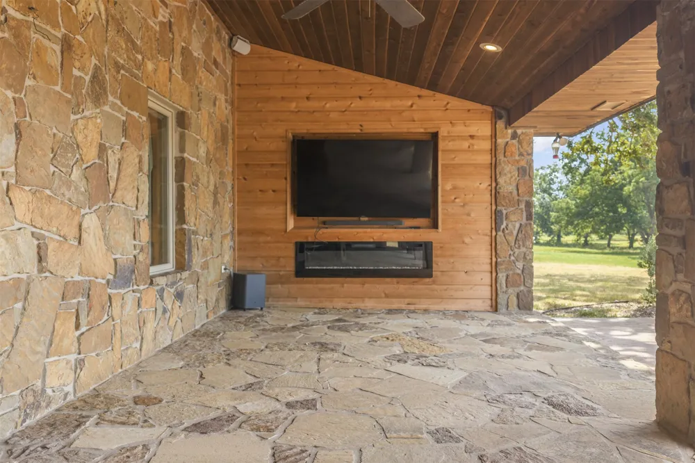10500 S Greasy Bend Mannsville, OK 73447