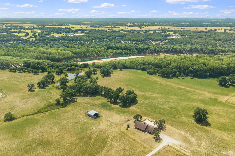10500 S Greasy Bend Mannsville, OK 73447