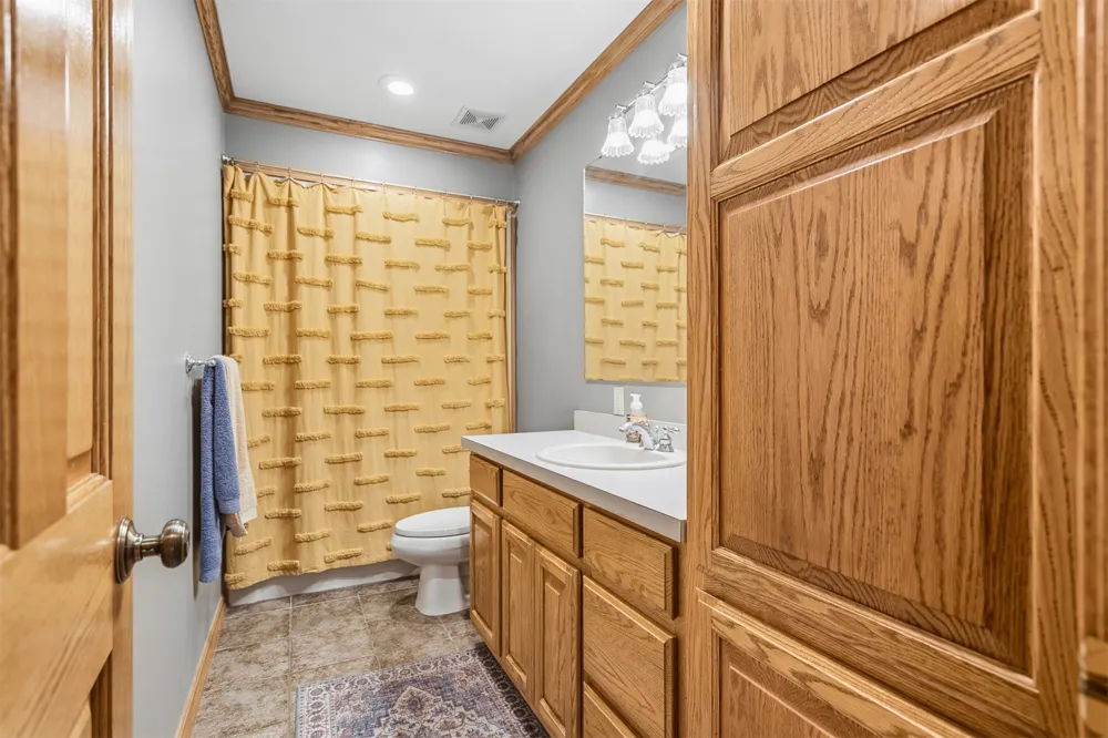 10500 S Greasy Bend Mannsville, OK 73447
