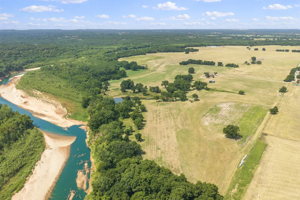 10500 S Greasy Bend Mannsville, OK 73447