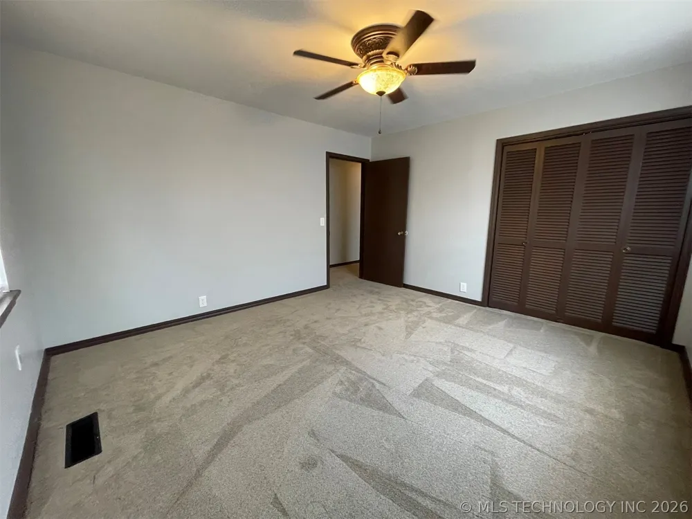 278 Hickory Drive Tahlequah, OK 74464