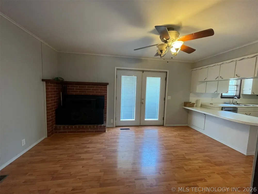 278 Hickory Drive Tahlequah, OK 74464