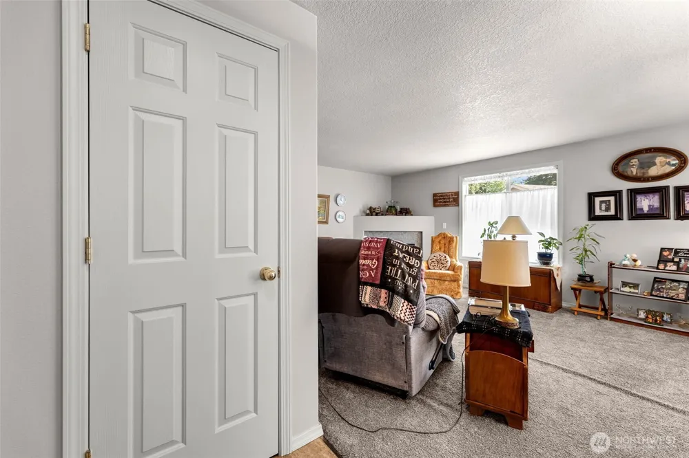 214 SE 11th Circle Battle Ground, WA 98604