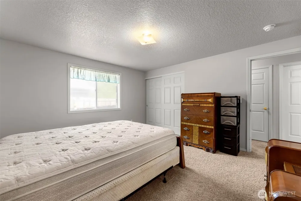 214 SE 11th Circle Battle Ground, WA 98604