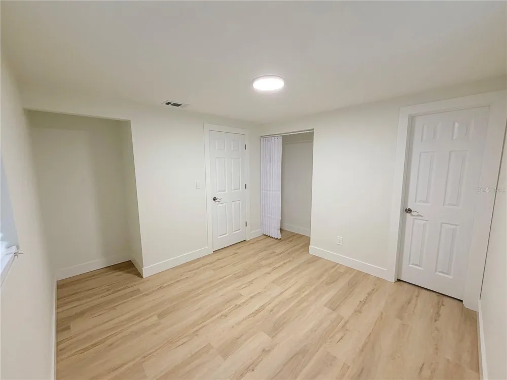 4533 W FERN STREET Tampa, FL 33614