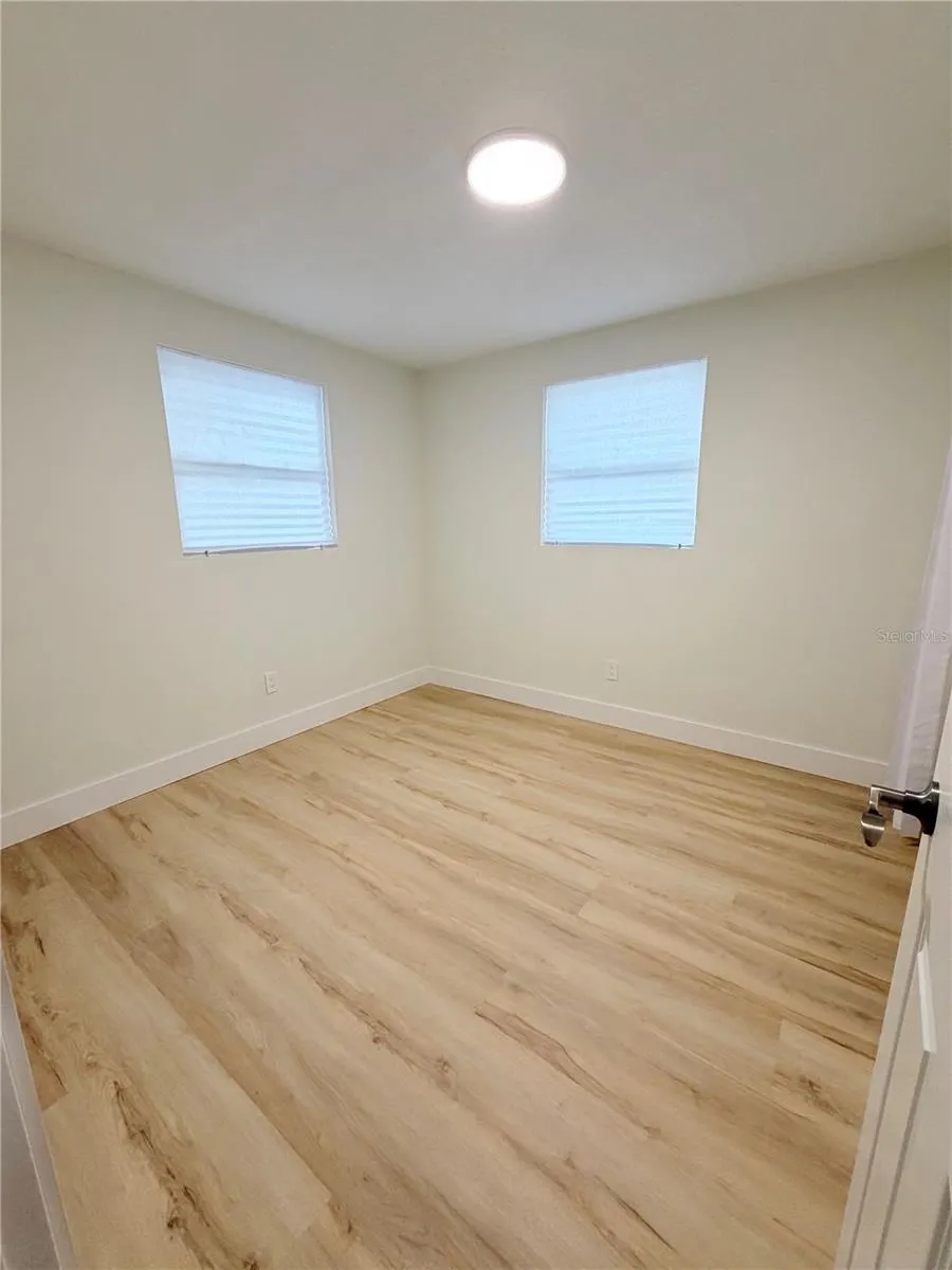 4533 W FERN STREET Tampa, FL 33614