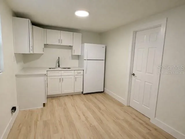 4533 W FERN STREET Tampa, FL 33614