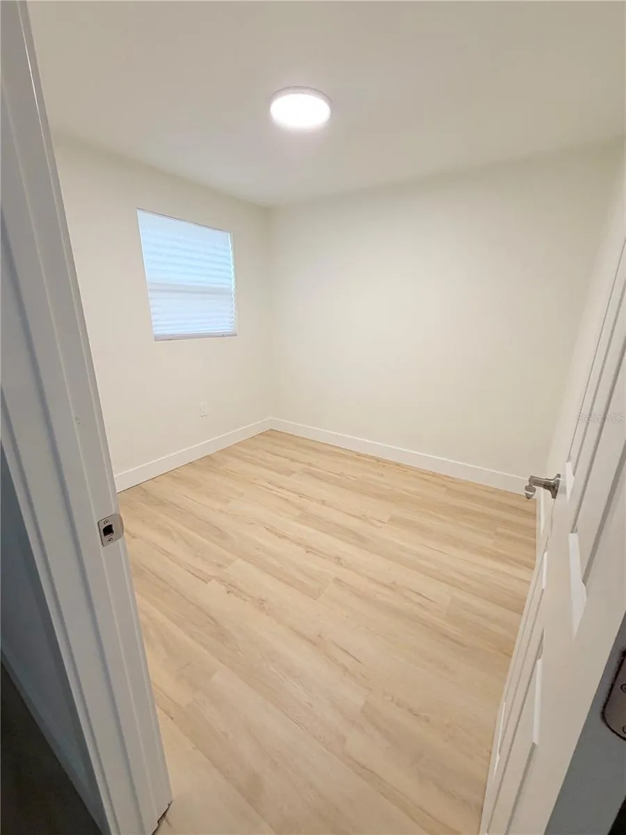 4533 W FERN STREET Tampa, FL 33614
