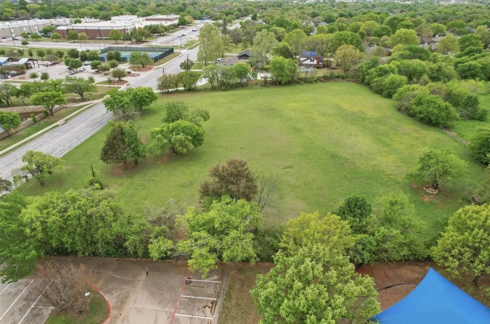 1731 Walnut Creek Drive Mansfield, TX 76063