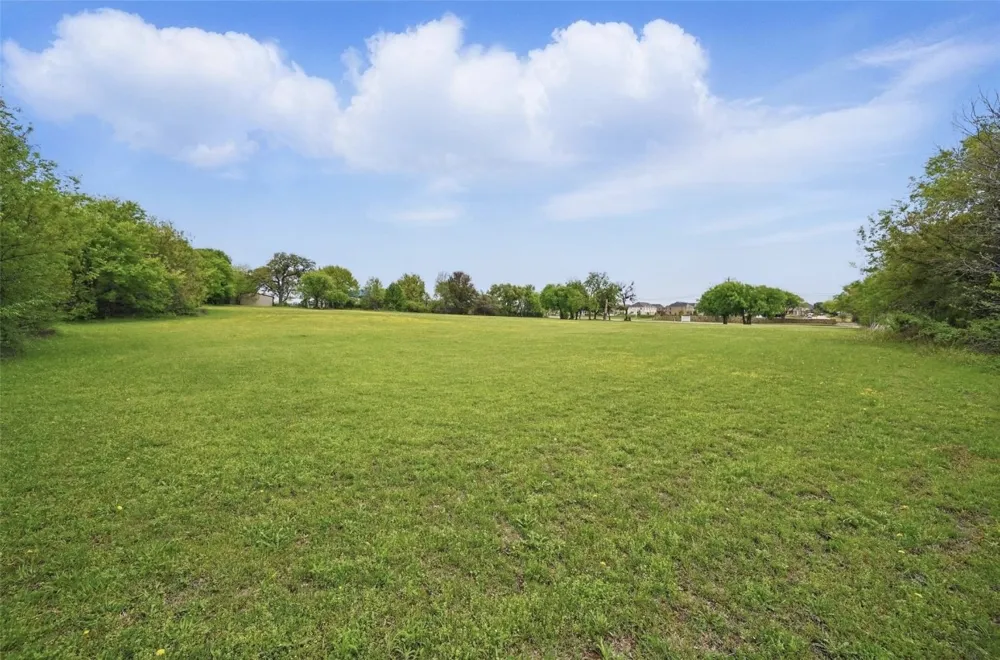 1731 Walnut Creek Drive Mansfield, TX 76063