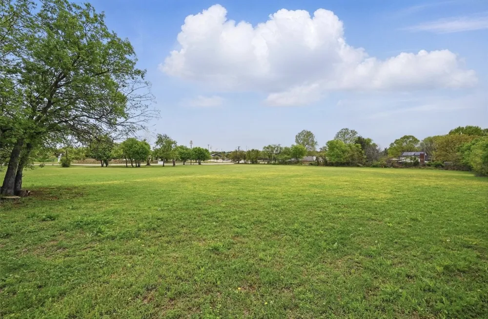 1731 Walnut Creek Drive Mansfield, TX 76063