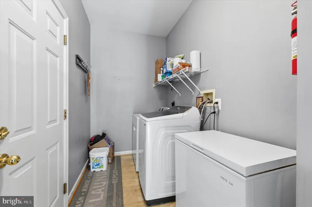 2402 SHAKER LANE Frederick, MD 21702