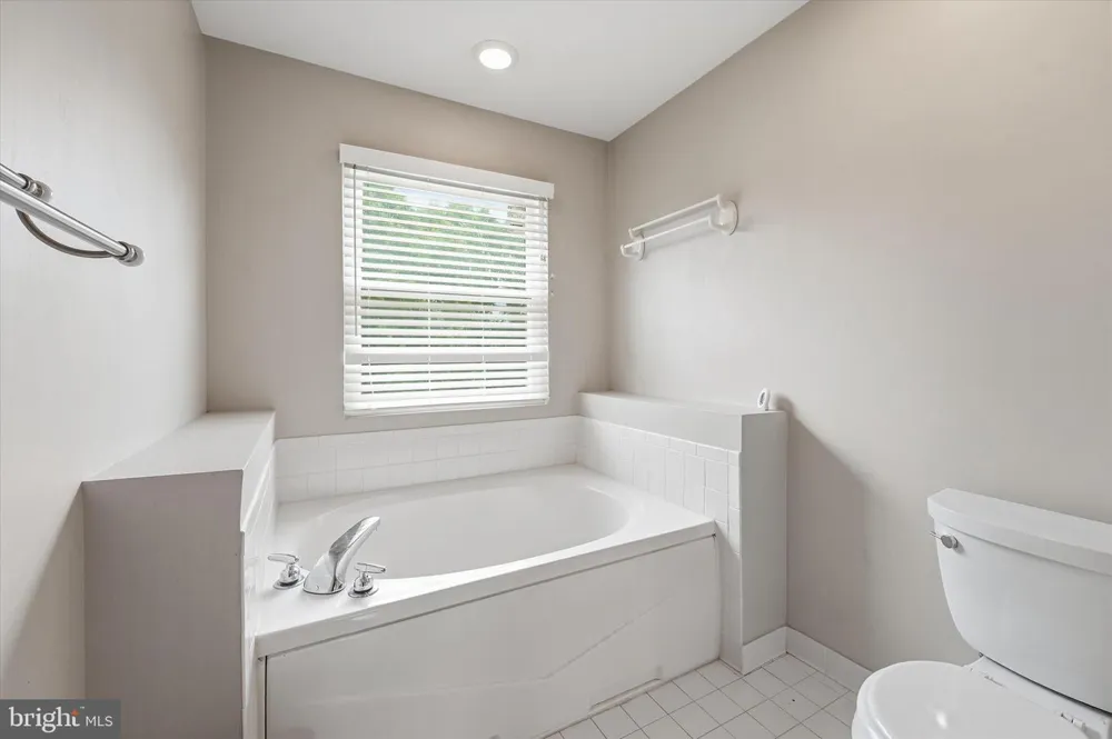 2402 SHAKER LANE Frederick, MD 21702