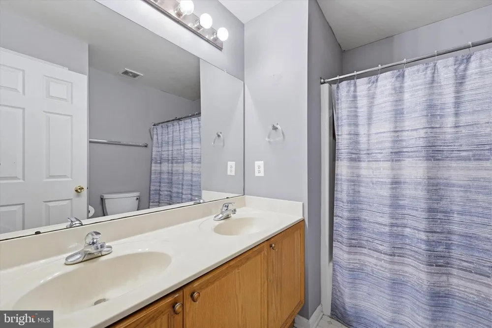 2402 SHAKER LANE Frederick, MD 21702