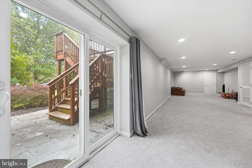 2402 SHAKER LANE Frederick, MD 21702
