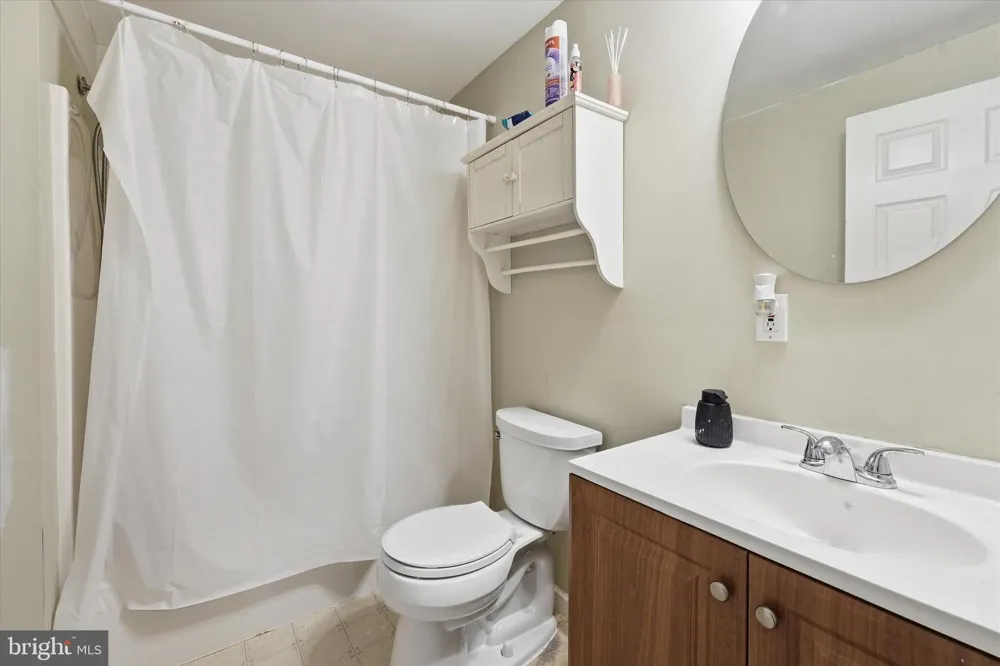 2402 SHAKER LANE Frederick, MD 21702