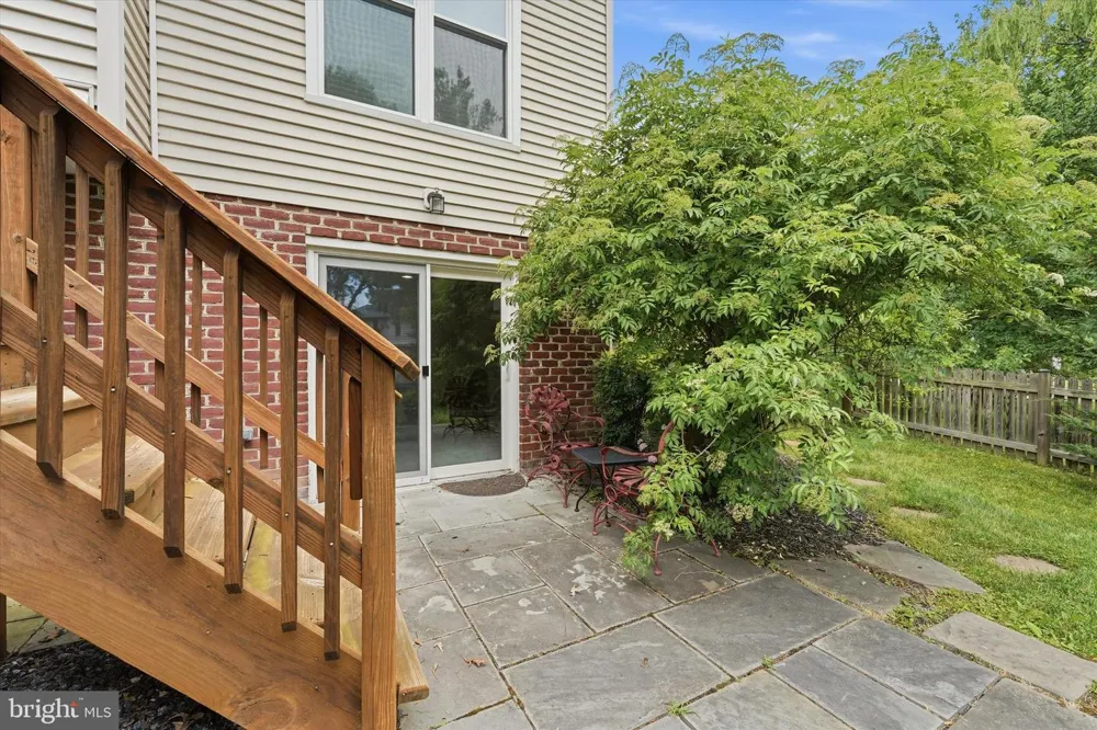 2402 SHAKER LANE Frederick, MD 21702