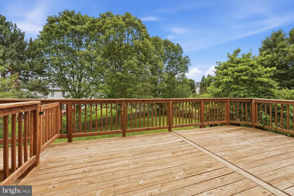 2402 SHAKER LANE Frederick, MD 21702