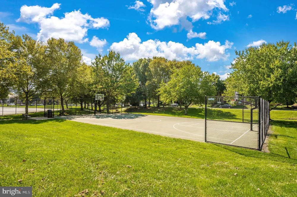 2402 SHAKER LANE Frederick, MD 21702