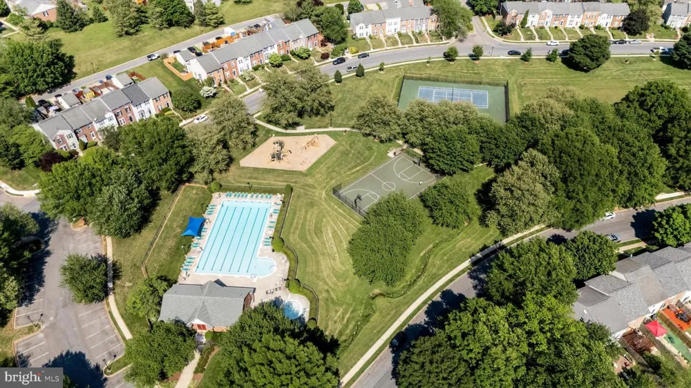 2402 SHAKER LANE Frederick, MD 21702
