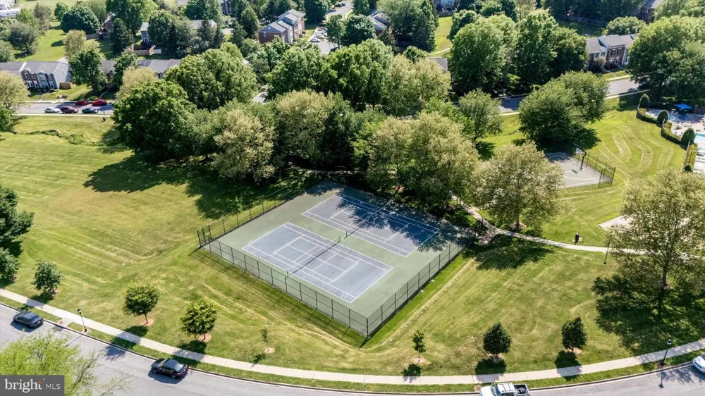 2402 SHAKER LANE Frederick, MD 21702