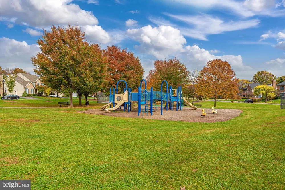 2402 SHAKER LANE Frederick, MD 21702