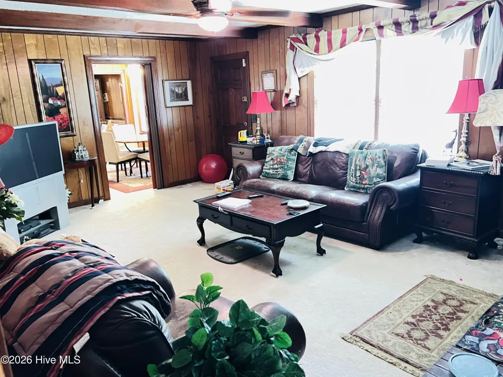 105 Country Club Circle Clinton, NC 28328