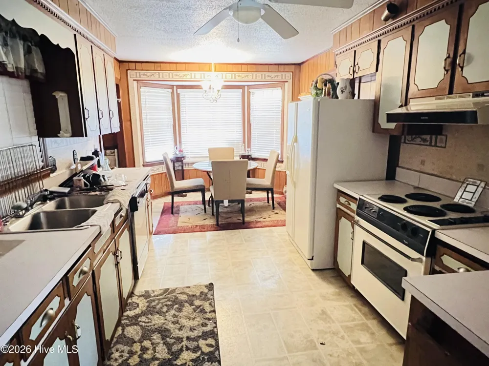 105 Country Club Circle Clinton, NC 28328