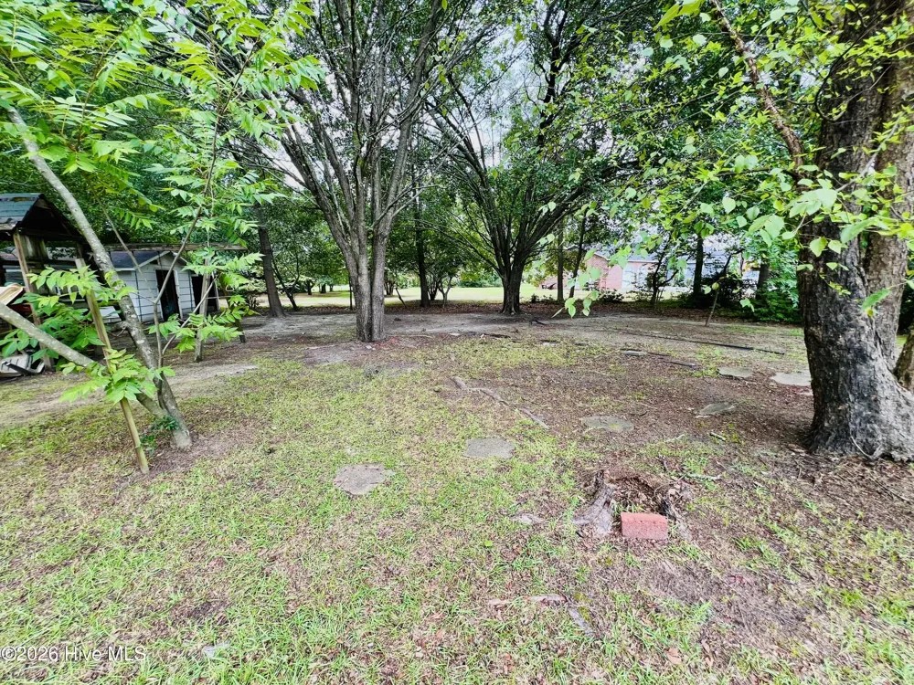 105 Country Club Circle Clinton, NC 28328