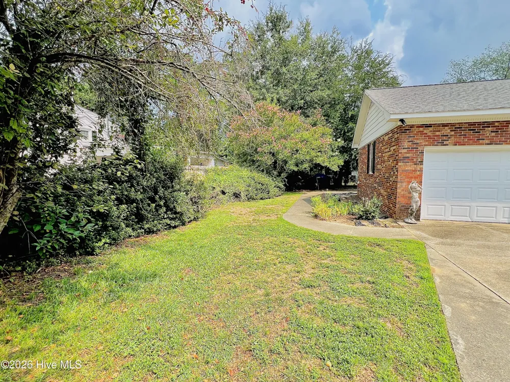 105 Country Club Circle Clinton, NC 28328