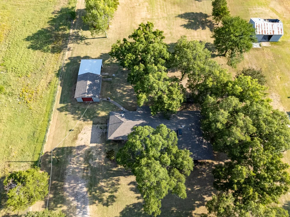 502 County Road 2610 Bonham, TX 75418