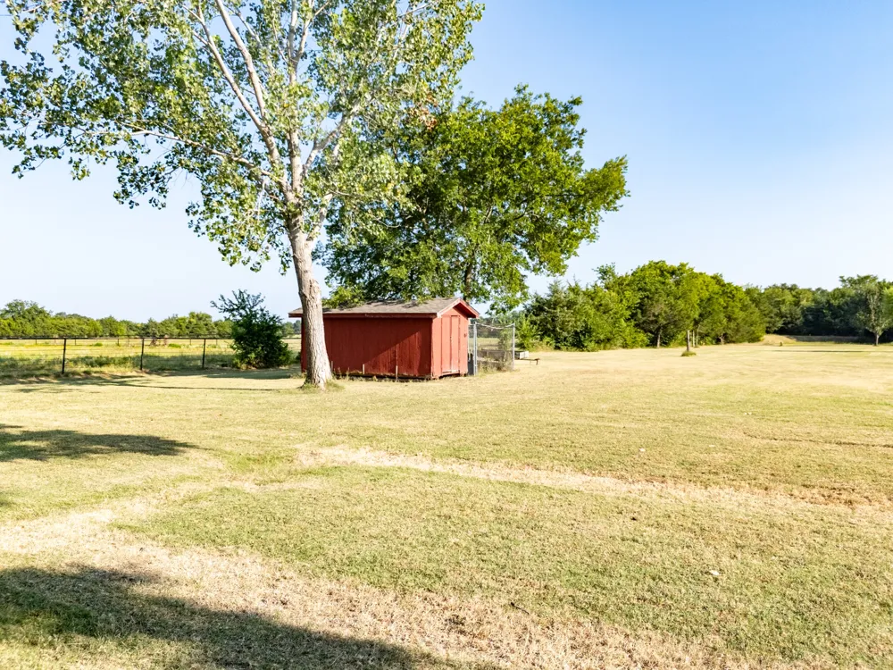 502 County Road 2610 Bonham, TX 75418